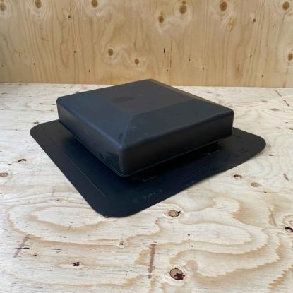 Shingles ventilation. 43 x 45 x 11 cm