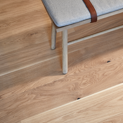 Moland Castle Collection Classic Burghley Wideplank plankegulv, eg, hvid pavé matlak
