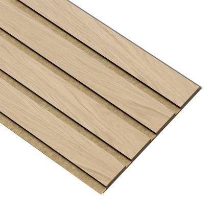 I-Wood Basic 4-lamel akustikpanel, hvid olieret, brun filt og sort kerne, egefiner, 17 x 300 mm 