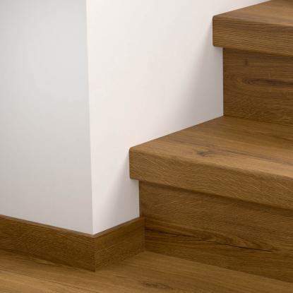 Pergo vinyl trappeafdækning/trappeforkantsprofil, Caramel Valley Oak, 1484 x 146 x 62 mm