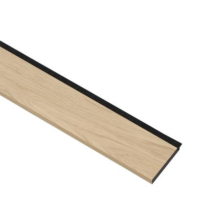 I-Wood afslutningsliste til 3-lamel akustikpanel, hvid olieret, sort filt og sort kerne, egefiner, 17 x 92 mm