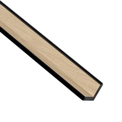 I-Wood UniPanel indvendigt hjørne, ubehandlet natur, sort kerne, egefiner, 17 x 55 x 2780 mm